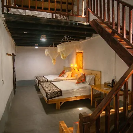 Yangshuo Loong Old House Guest House Exterior photo