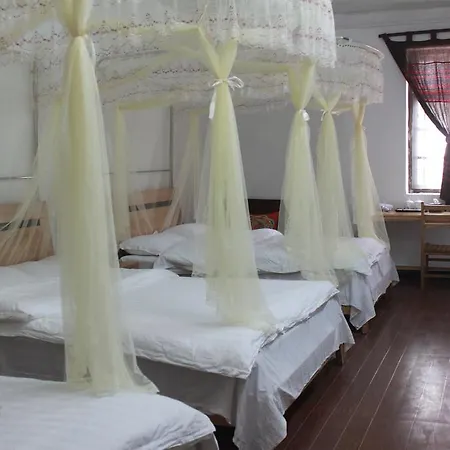 Yangshuo Loong Old House Guest House Exterior photo